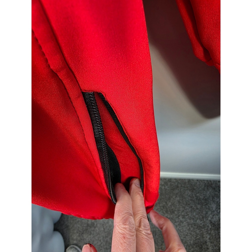 Peak Performance Red Gore Windstopper Fleece Line… - image 4